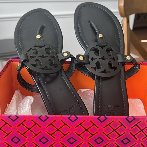 Black Tory Burch Miller- worn twice!! - Picture 2 of 3